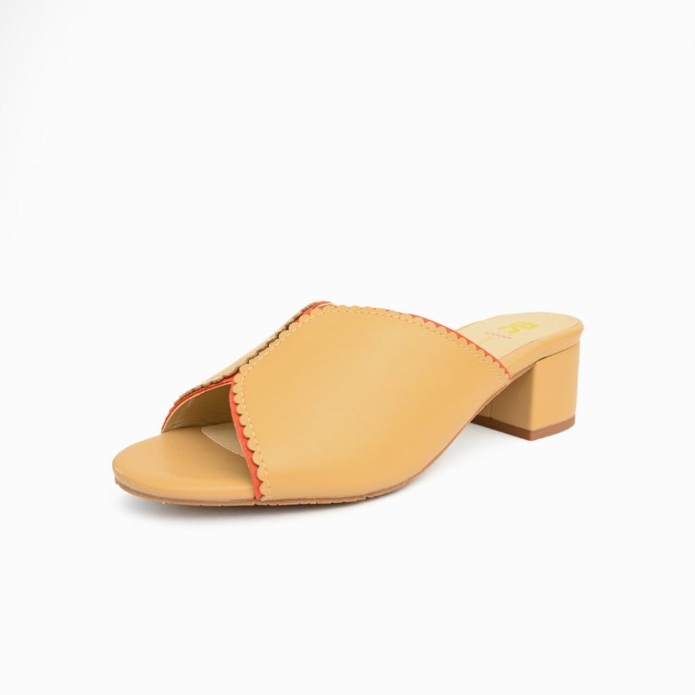BG Footwear by Seychelles Slip On Sandals - Picture 2 of 6